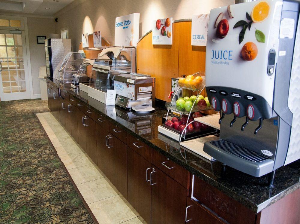 Holiday Inn Express Hotel & Suites Binghamton University-Vestal By Ihg Экстерьер фото